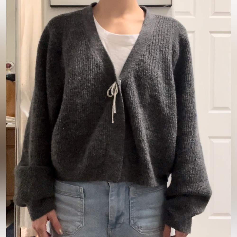 HM XXLGrey Cropped Cardigan/Sweater